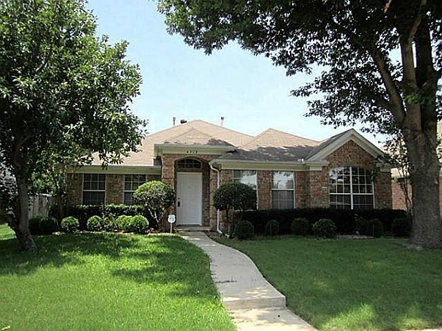 1st image of 4713 Holly Berry Dr