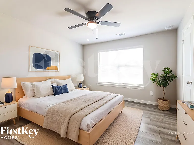 310 Niki Dr — Photo 12