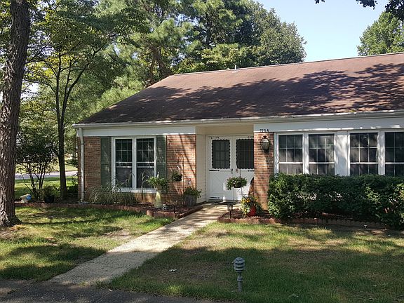 2nd image of 728A Thornbury Ln #A