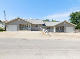 311 E Wood St, Hillsboro, IL 62049