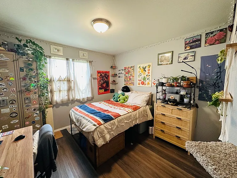 2408 Xenia St — Photo 15
