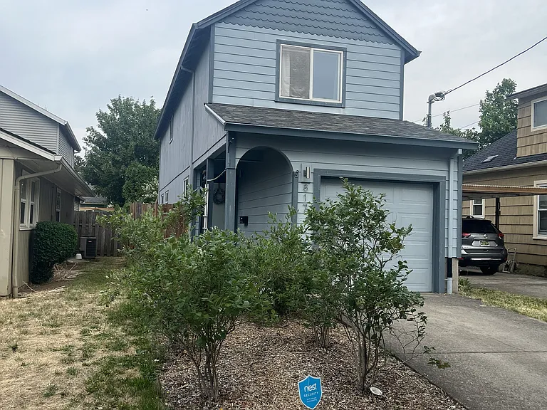 817 NE 72nd Ave — Photo 1