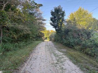 40 E Northwind Trl, Lake Leelanau, MI 49653