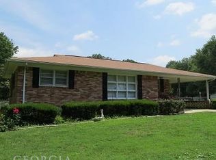 804 E May St, Calhoun, GA 30701