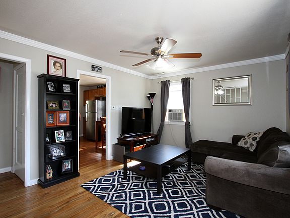 3rd image of 2640 S Julian St