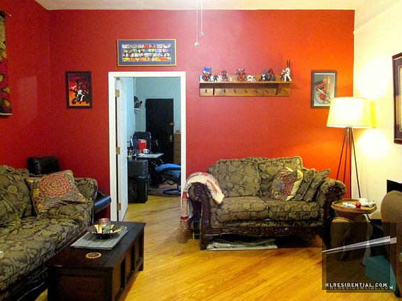 5th image of 573 Union St APT 1