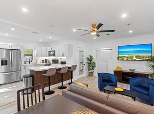 719 NE 36th St, Oakland Park, FL 33334