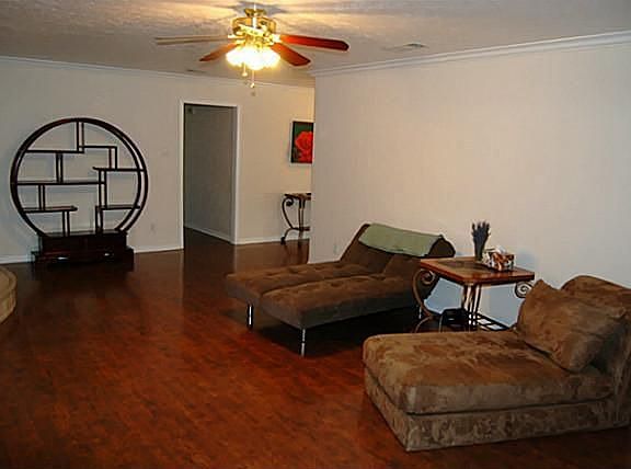 3rd image of 3511 Bevann Dr
