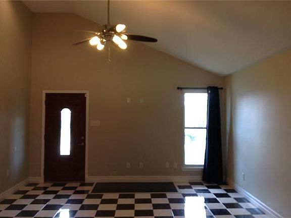 3rd image of 49 Morrison Ct
