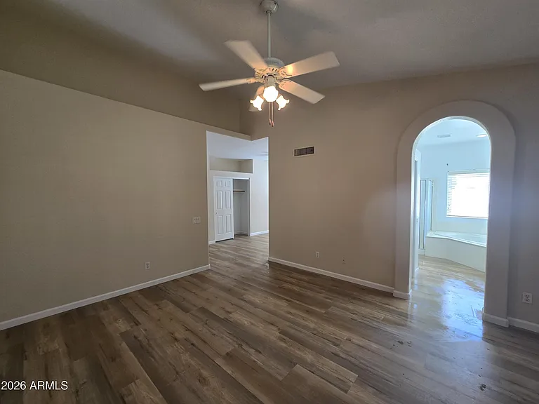 634 W Silver Creek Rd — Photo 15