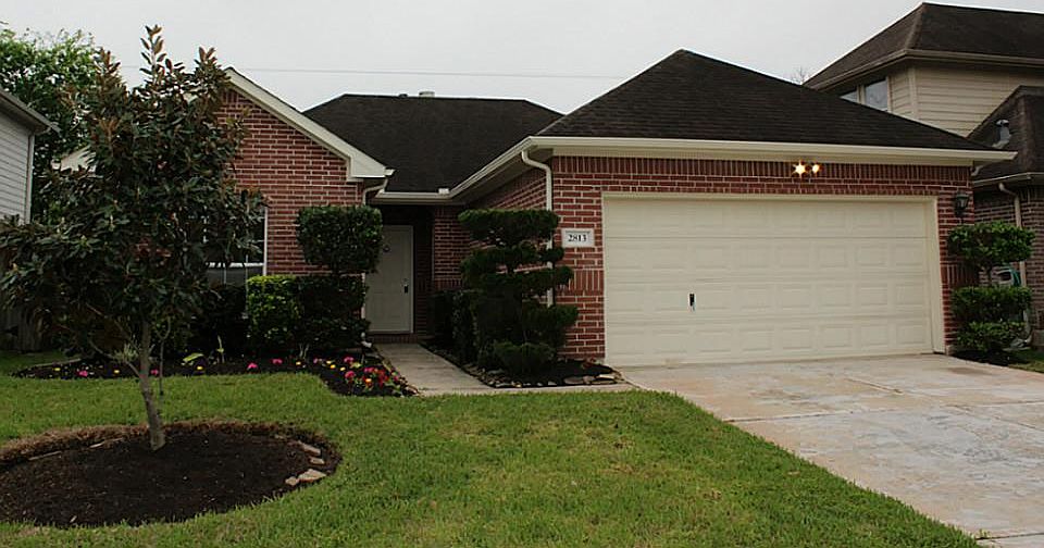 1st image of 2813 Whitinham Dr