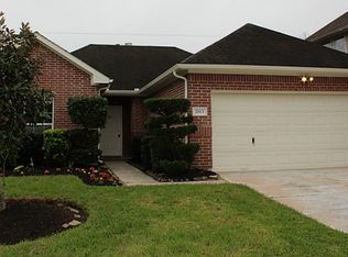 2813 Whitinham Dr, Houston, TX 77067