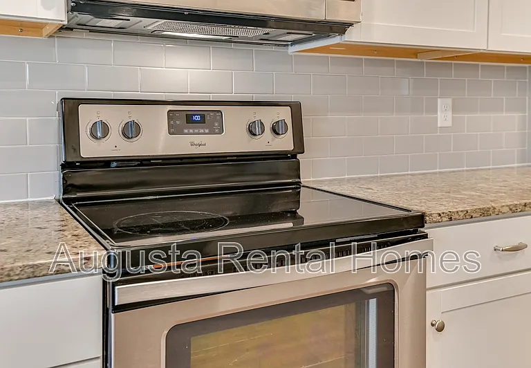 907 Linsmore Ave — Photo 21