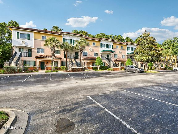 2nd image of 9745 TOUCHTON Road #1129