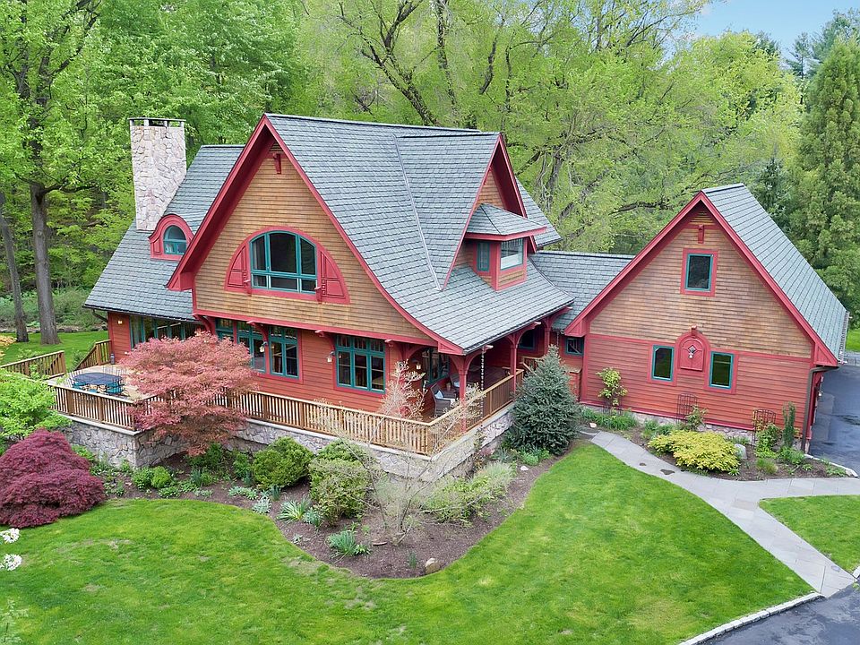 1st image of 56 Willard Ave