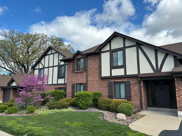 8216 Holly Ct #17D, Palos Hills, IL 60465