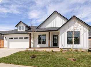25304 Christopher Ln, Veneta, OR 97487