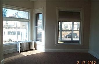5th image of 514 Penn Ave N #1