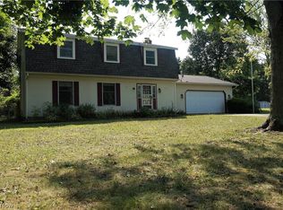 1996 Carlton Dr, Kent, OH 44240