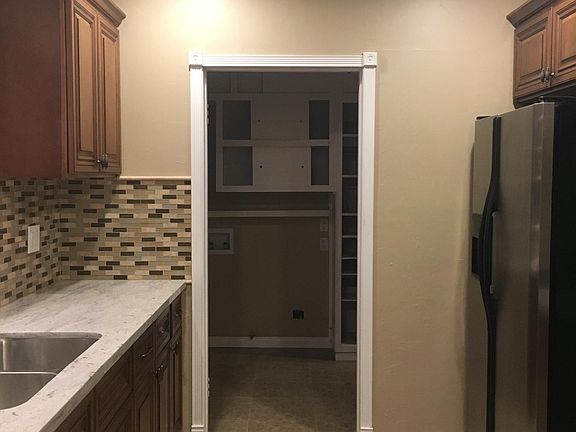 Looking towards laundry room