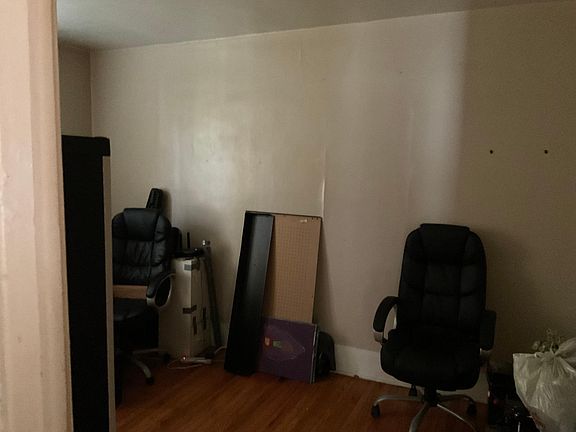 2nd image of 326 Crestwood Ave Unit 2