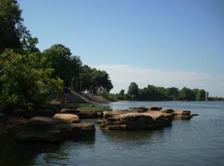 689 Hamilton Rock Ln, Savannah, TN 38372