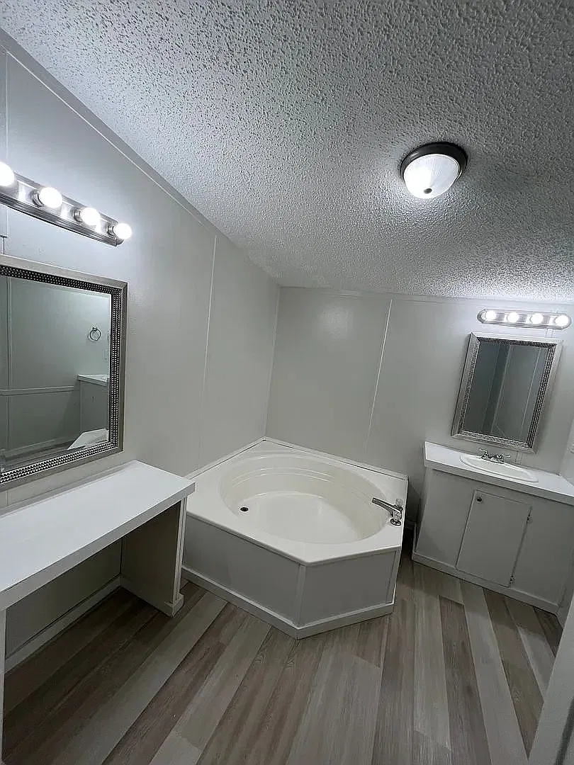 3 bed, $1,295 — Photo 3