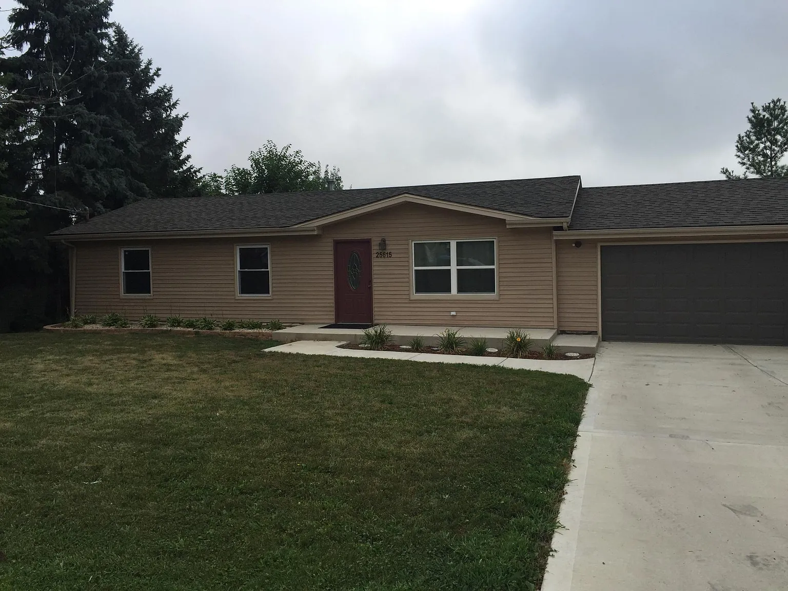 25615 S May Ct photo 1