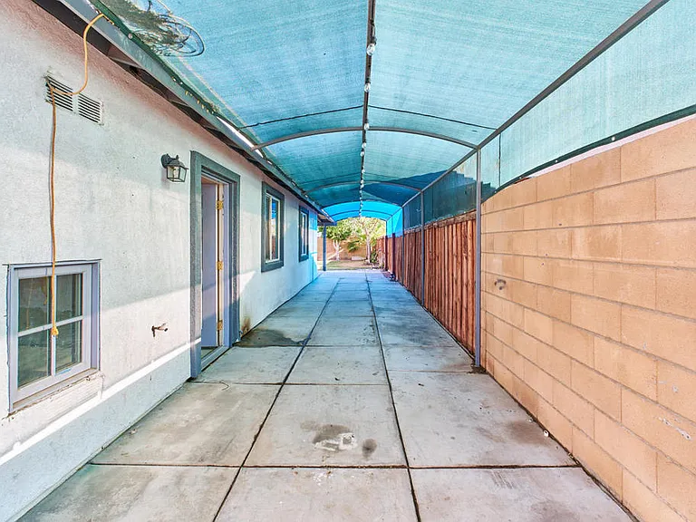85815 Avenida Raylynn — Photo 14