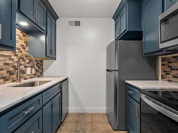 5th image of 1421 S 12th St APT 114