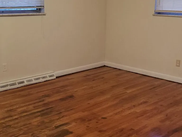 7949 Stillwell Rd — Photo 5