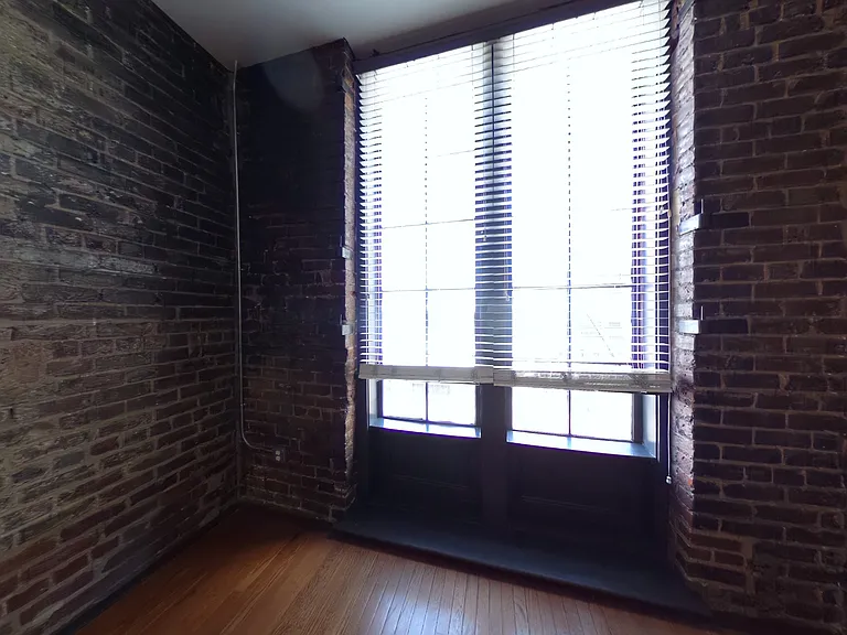 111 E 15th St #302 — Photo 6