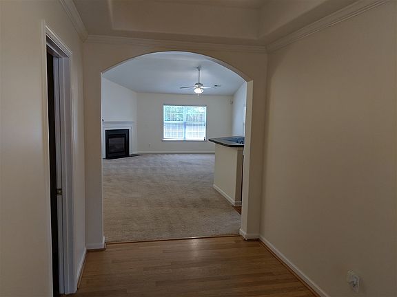 5th image of 410 Melbourne Ln