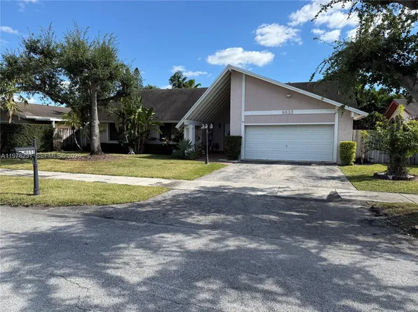 9833 SW 133rd Pl, Miami, FL 33186
