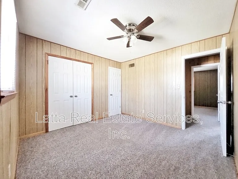 115 W Orchard St #B — Photo 6