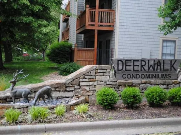 12011 W 58th Pl APT A, Shawnee, KS 66216