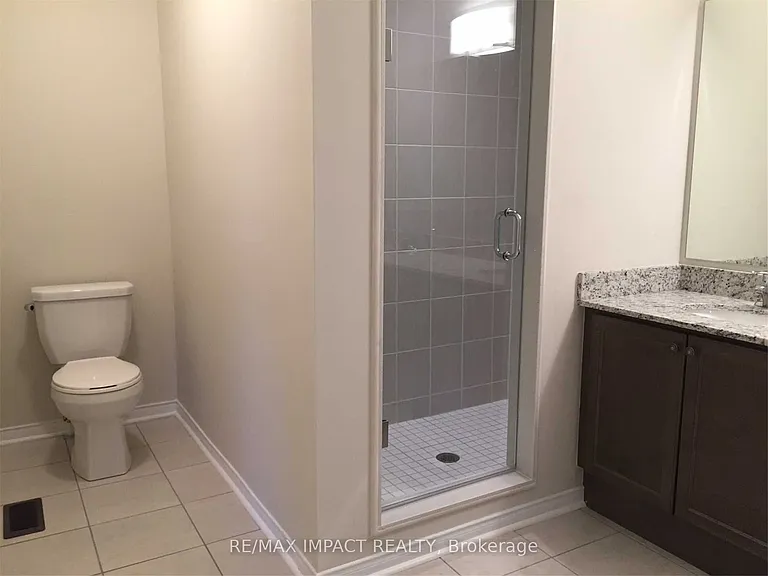 20 Rimrock Cres — Photo 11
