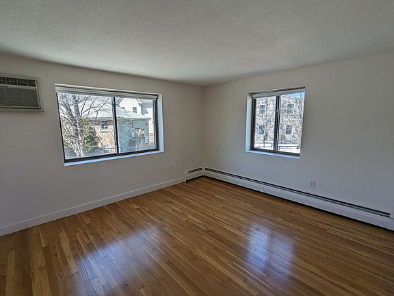 5th image of 175 W Wyoming Ave #22