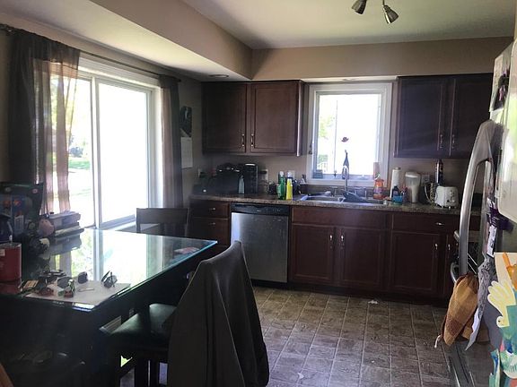 4th image of 1044 McCammon Ave