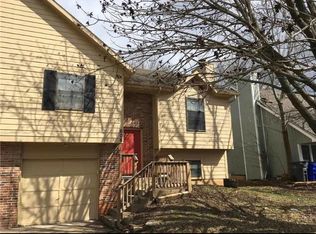 608 S Penrose Ln, Olathe, KS 66062