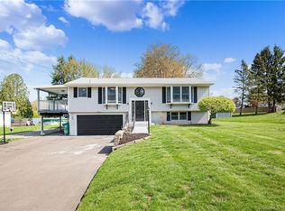 4 Stanley Dr, Seymour, CT 06483
