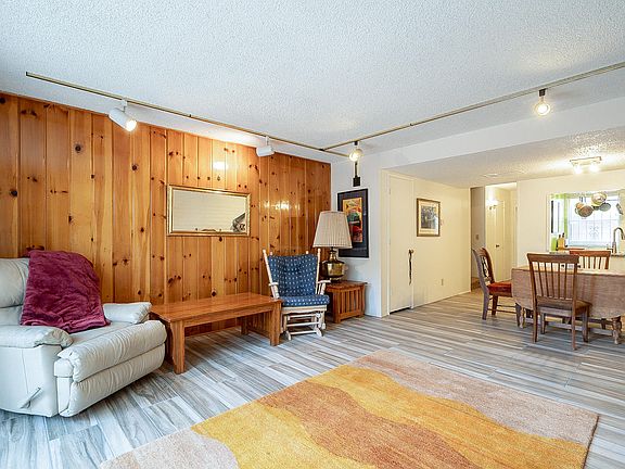 3rd image of 2875 N Tucson Blvd APT 25