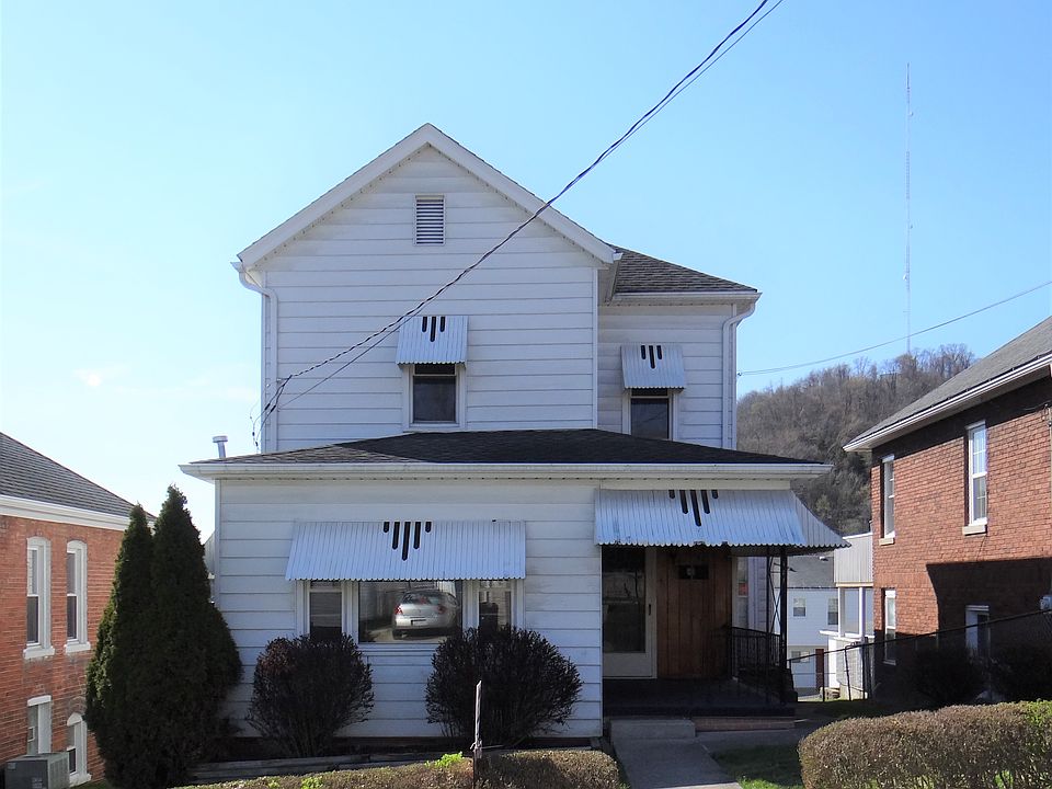 1st image of 324 Pinnickinnick St