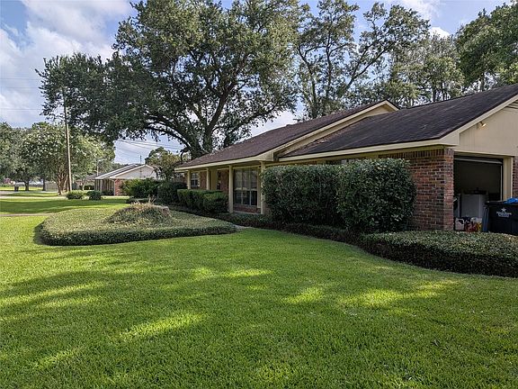 4th image of 1206 Terrace Dr