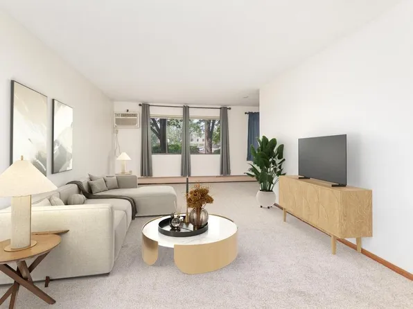 4101 Parklawn Ave APT 130, Edina, MN 55435