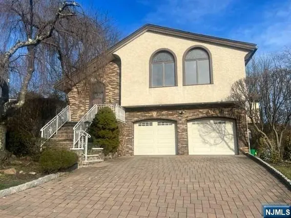 315 Arthur Ave, Englewood Cliffs, NJ 07632