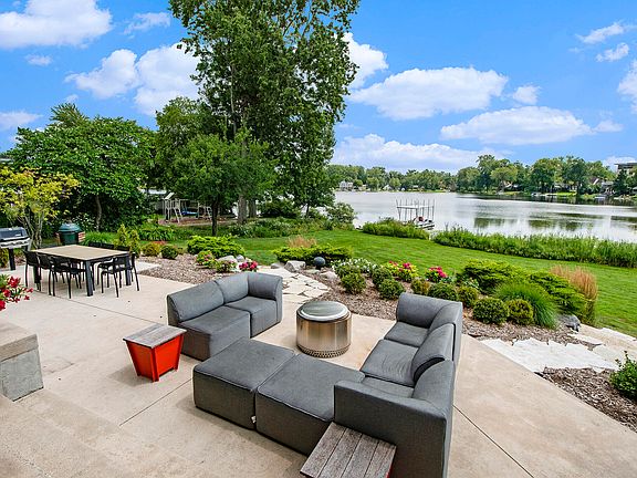 5th image of 1950 Robinson Rd SE