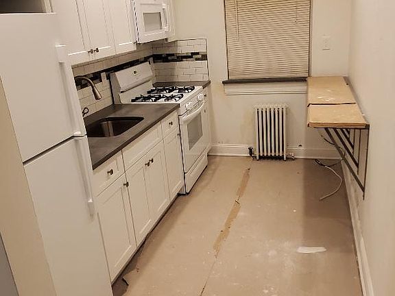 2nd image of 71-17A 260th St