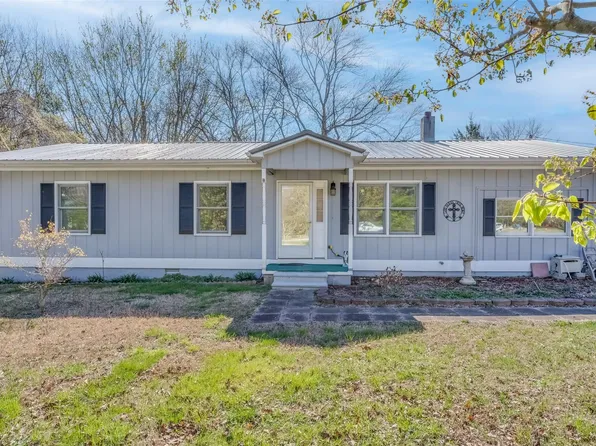 200 Fairfield Dr, Hendersonville, NC 28792