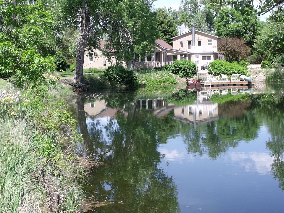 back view house & dock